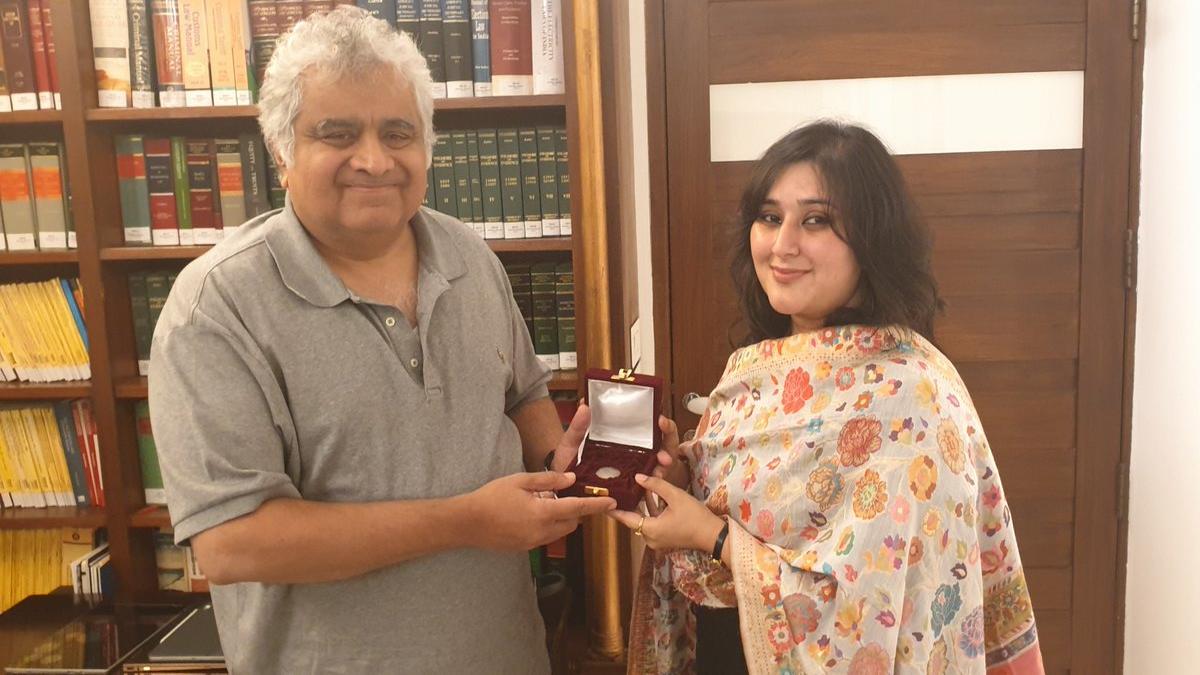 कौन हैं सुषमा स्वराज की इकलौती बेटी, क्यों आई विवादों में?