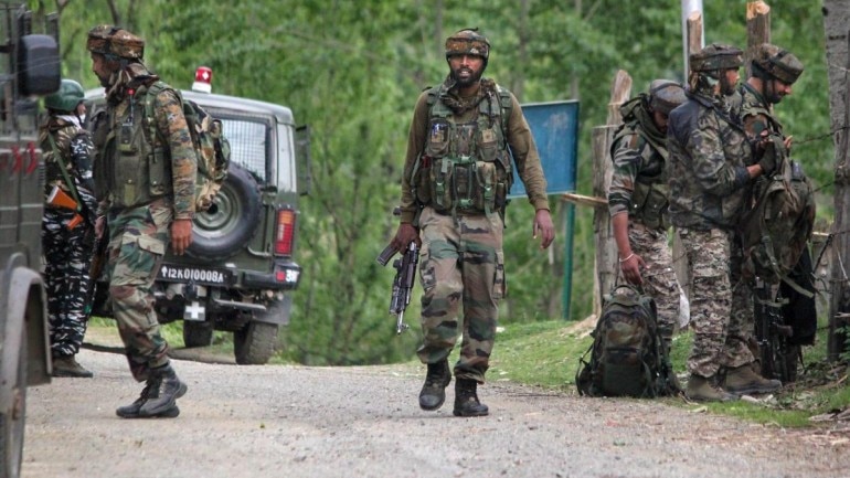 जम्मू-कश्मीर में आतंक के खिलाफ जारी है भारतीय सुरक्षाबलों का तांडव, ढेर किया एक और आतंकी