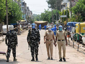 देश में कोरोनावायरस का प्रकोप जारी, पिछले 24 घंटों में आए 14,821 नए मामले