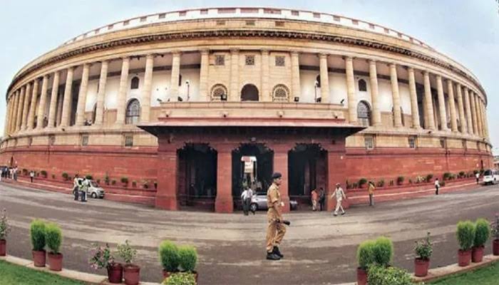 राज्यसभा कर्मियों के महंगाई भत्ते पर लगी रोक, केन्द्रीय कर्मियों को भी नहीं मिलेगा डेढ़ साल का बकाया