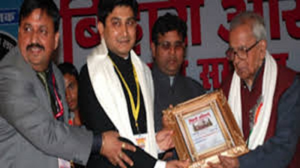 250 रूपए से शुरू किया सफर ,आज है 500 करोड़ का कारोबार