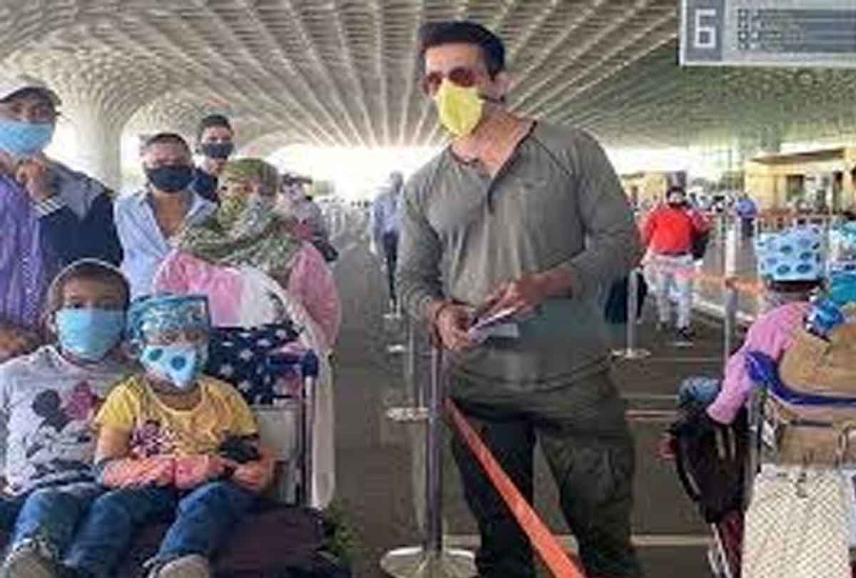 सोनू सूद अपना बर्थडे भी करेंगे लोगों के नाम, देश भर में लगवा रहे फ्री कैंप