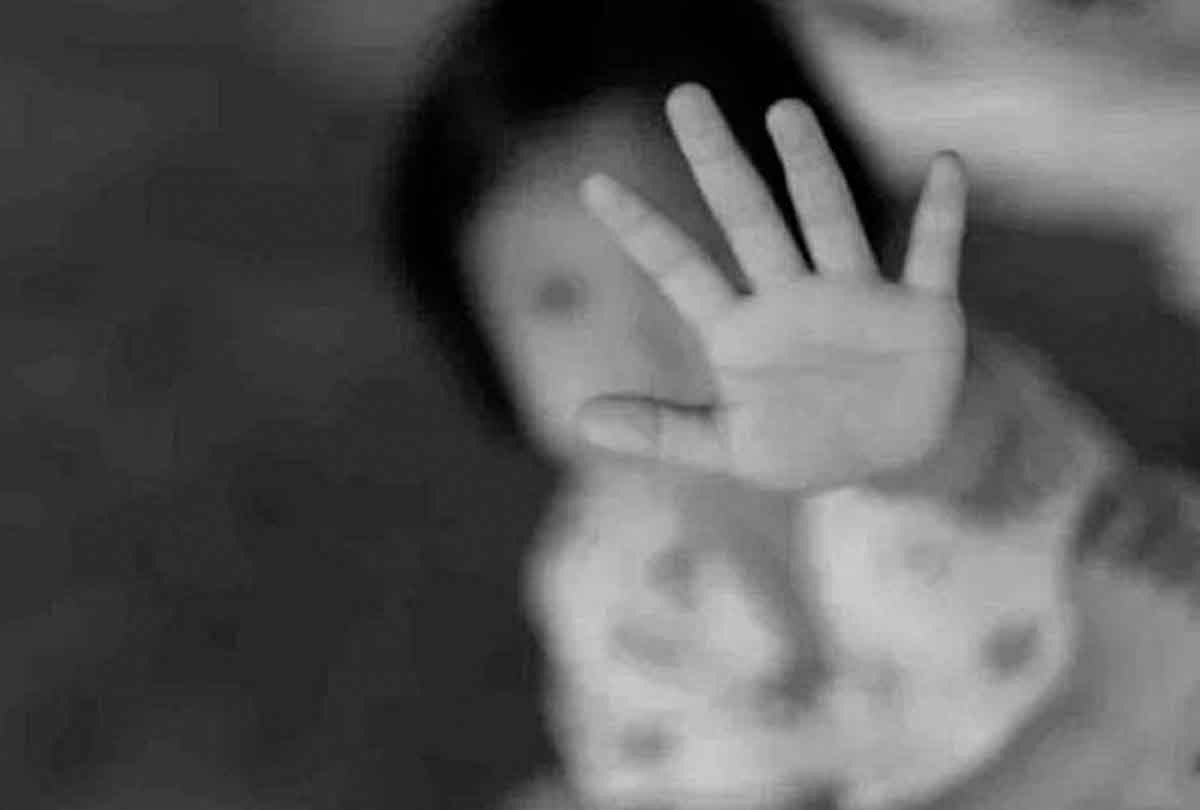 शर्मसार हुए रिश्ते, ताऊ ने किया 3 साल की भतीजी से दुष्कर्म, पुलिस ने किया हाफ एनकाउंटर