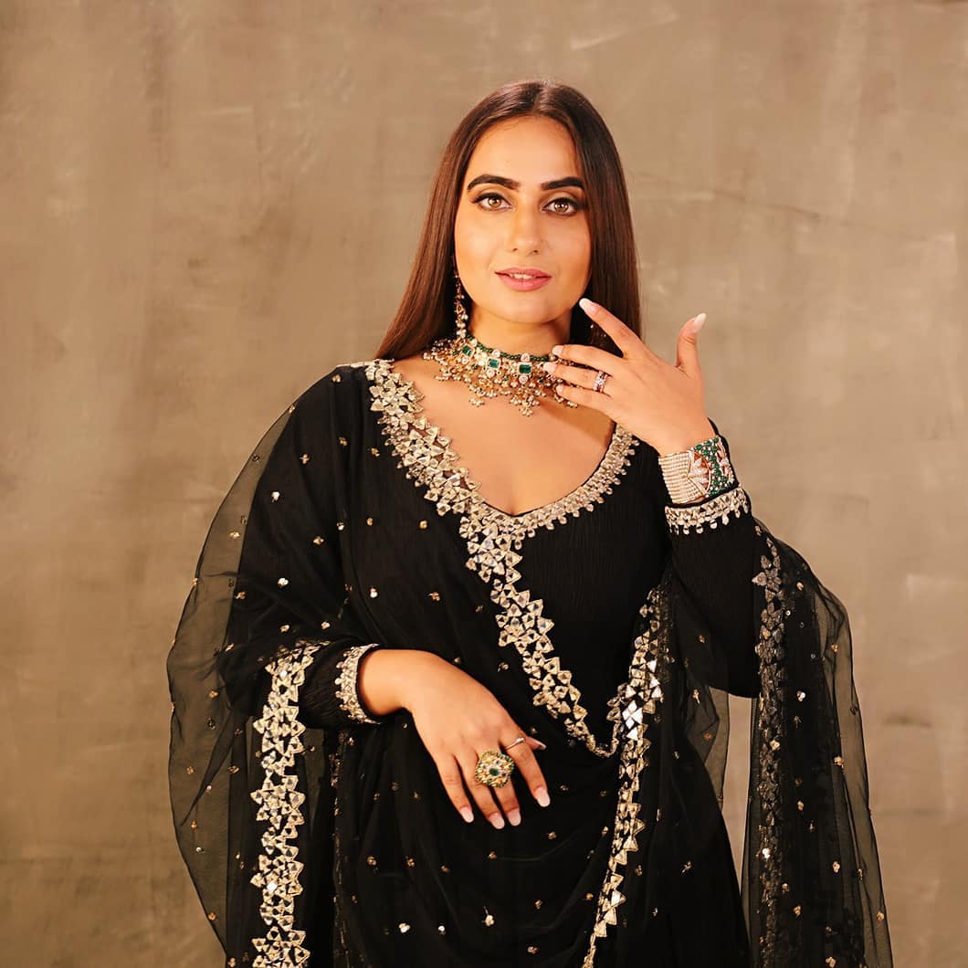 सोशल मीडिया की कॉमेडी एक्ट्रेस ने एंटरटेनमेंट इंडस्ट्री के खास मुद्दों पर रखे अपने विचार । जानिए क्या कहती है ये एक्ट्रेस ।