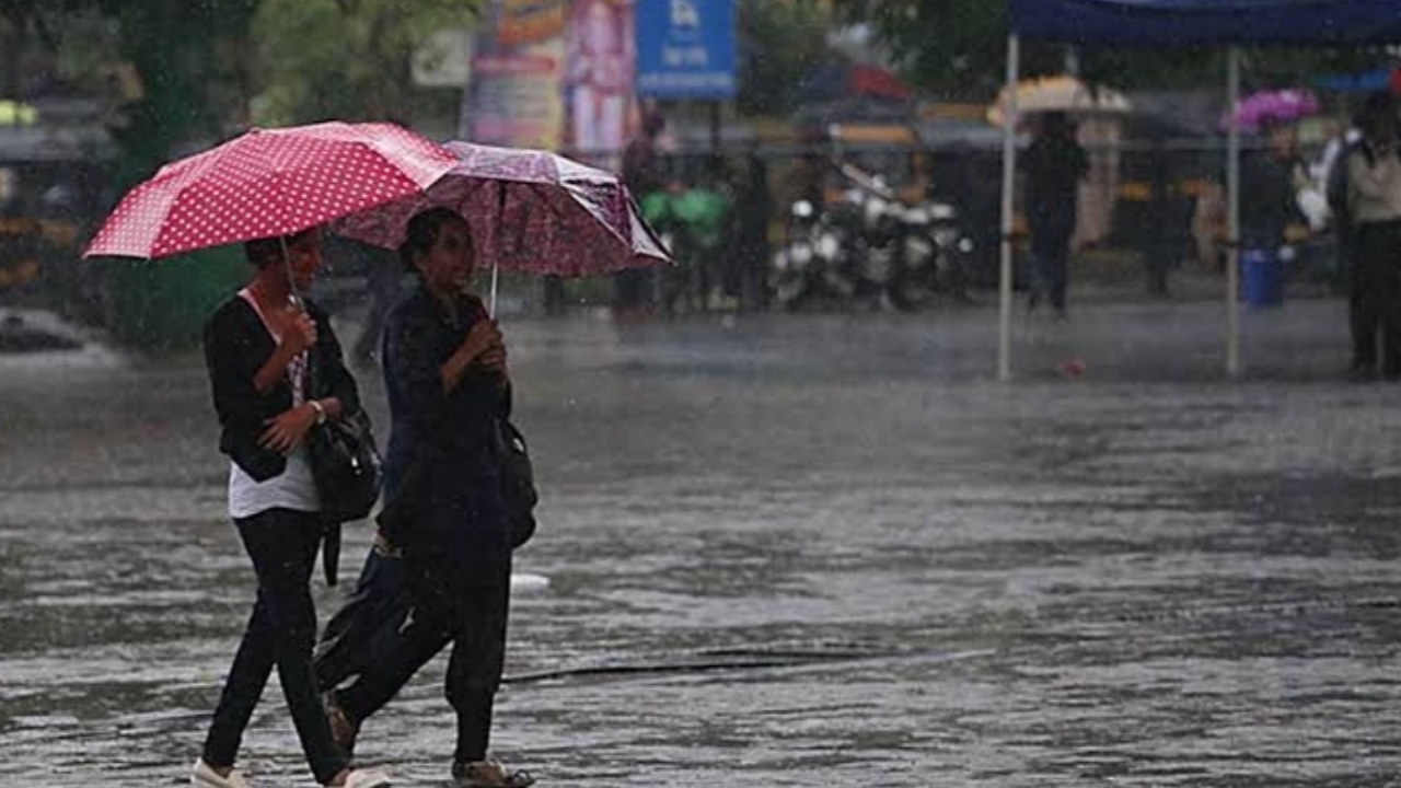 उत्तर प्रदेश के इन जिलों में अगले 3 घंटो में हो सकती है भारी बारिश, मौसम विभाग ने जारी किया अलर्ट