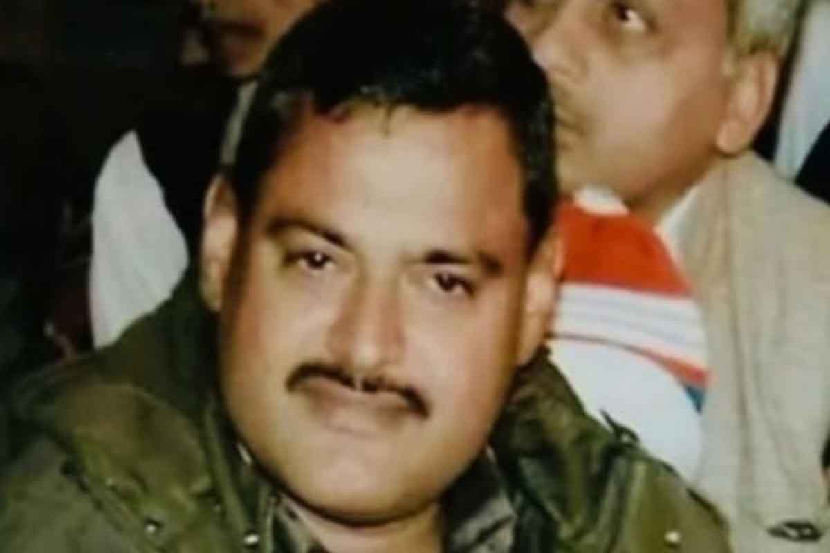कानपुर एनकाउंटर: पुलिस ही निकली पुलिस के जान की दुश्मन कांड से 24 घंटे पहले हुई दरोगा की विकास दुबे से बात 
