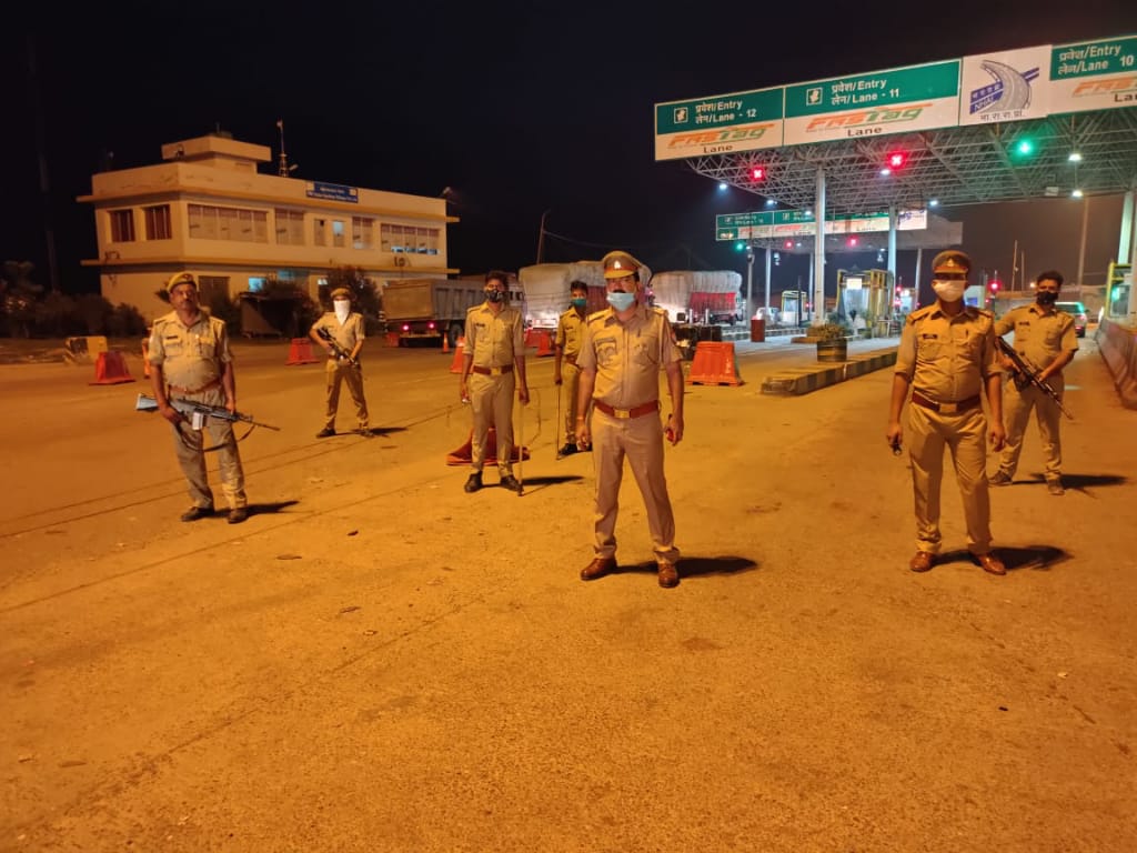 Up: गैंगेस्टर विकास दुबे और पुलिस के मुठभेड़ में 8 पुलिसकर्मी शहीद, 2 अपराधी मारे गये