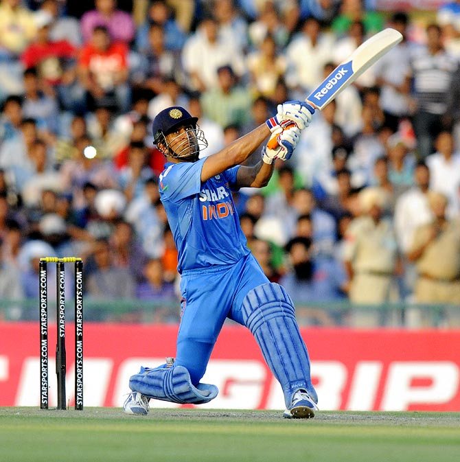 महेंद्र सिंह धोनी के ये 5 रिकॉर्ड तोड़ना हैं सबसे मुश्किल