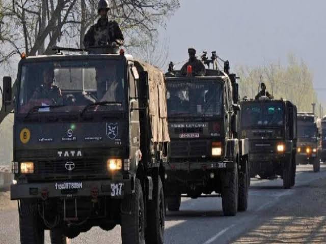 भारत-चीन विवाद: चीन ने फिर चली कपटी चाल, Loc पर तैनात किए 20 हजार जवान