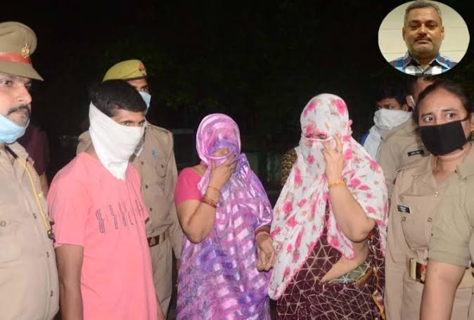 अंतिम संस्कार के समय भड़की विकास दुबे की पत्नी ऋचा उर्फ़ सोनू, कहा- किसी को नहीं छोडूंगी, जरूरत पड़ी तो हथियार भी उठाउंगी