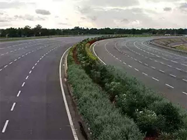 भारत ने की चीन को एक और झटका देने की तैयारी, अब हाइवे प्रोजेक्ट से चीनी कम्पनियां होंगी बैन