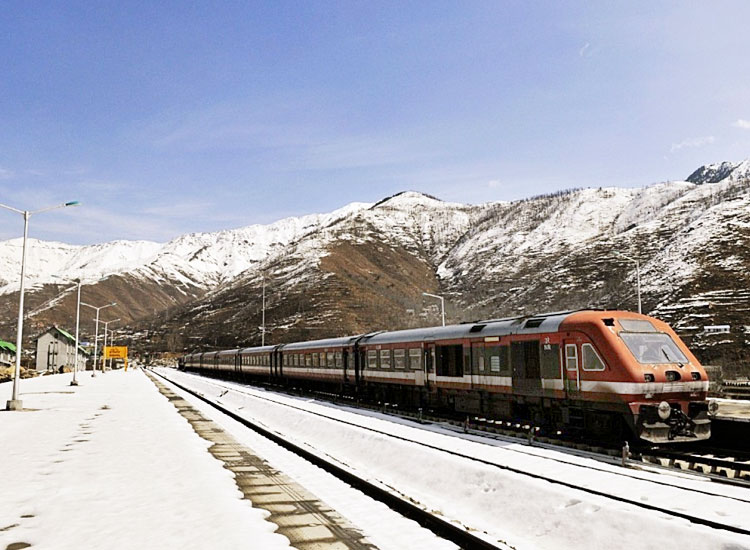 अब चीन को सीधे चुनौती देगी भारतीय रेल, सरकार ने शुरू किया ये काम