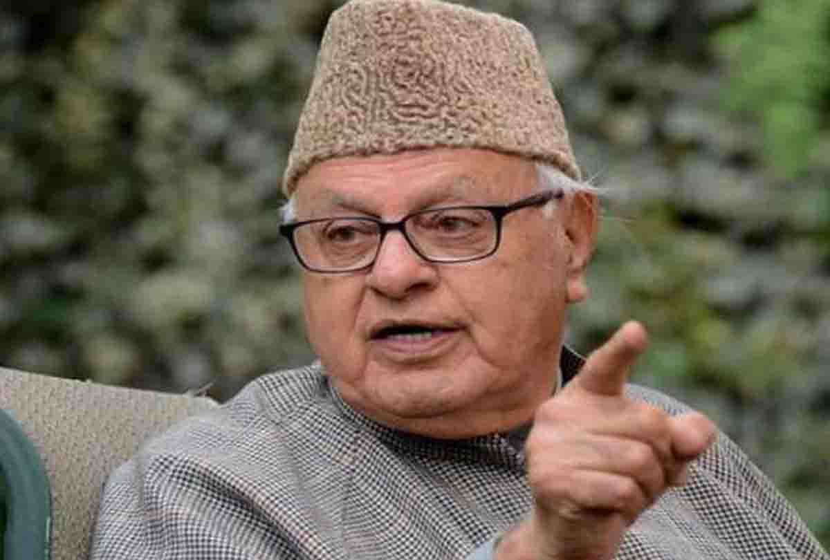 फारुख अब्दुल्ला ने पाकिस्तान को लगाई लताड़, हम किसी के हाथ की कठपुतली नहीं