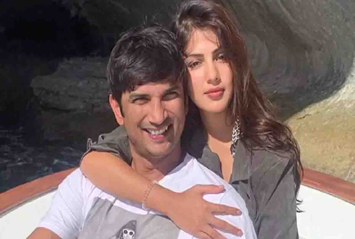 रिया ने लगाया था सुशांत के परिवार पर एक्टर के साथ अनबन का आरोप, अब फैमली ने दिया करारा जवाब