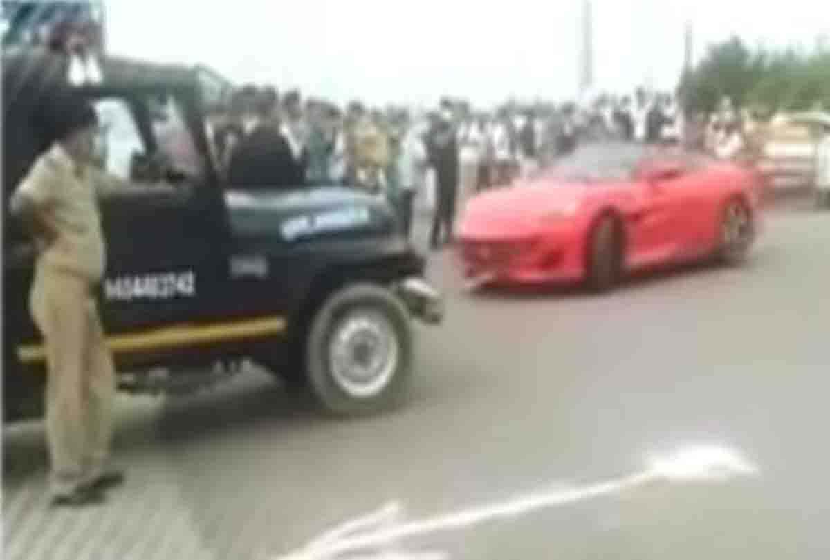 कानपुर में रईसजादे का पुलिस के सामने ही चौराहे पर फरारी से स्टंट, कार मालिक गिरफ्तार