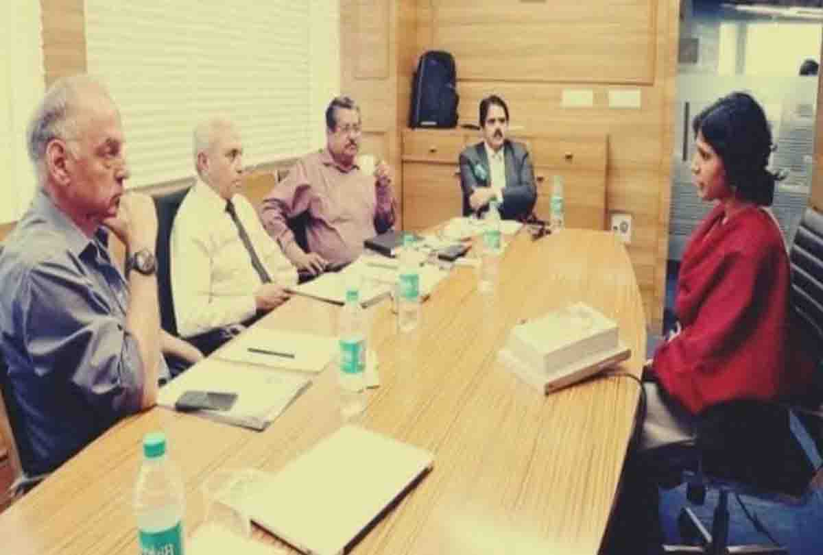 किस व्यक्ति का दिल 1 मिनट में 156 बार धड़क चुका है? जानिए Ias के ट्रिकी सवालों के जवाब