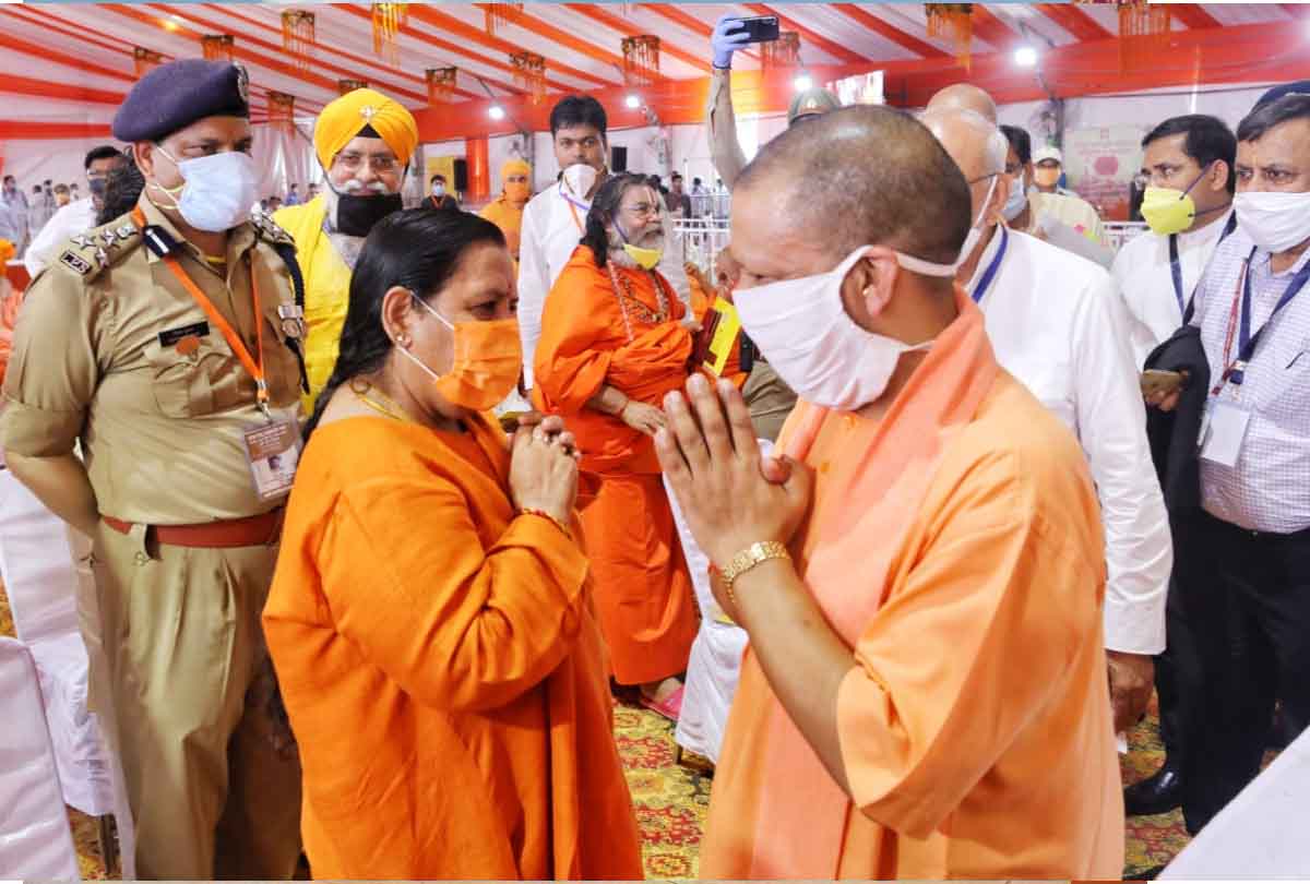 Live Update: राम मंदिर भूमि पूजन के बाद पीएम बोले- देश आज स्वर्णिम इतिहास रच रहा है, पूरा देश रोमांचित है