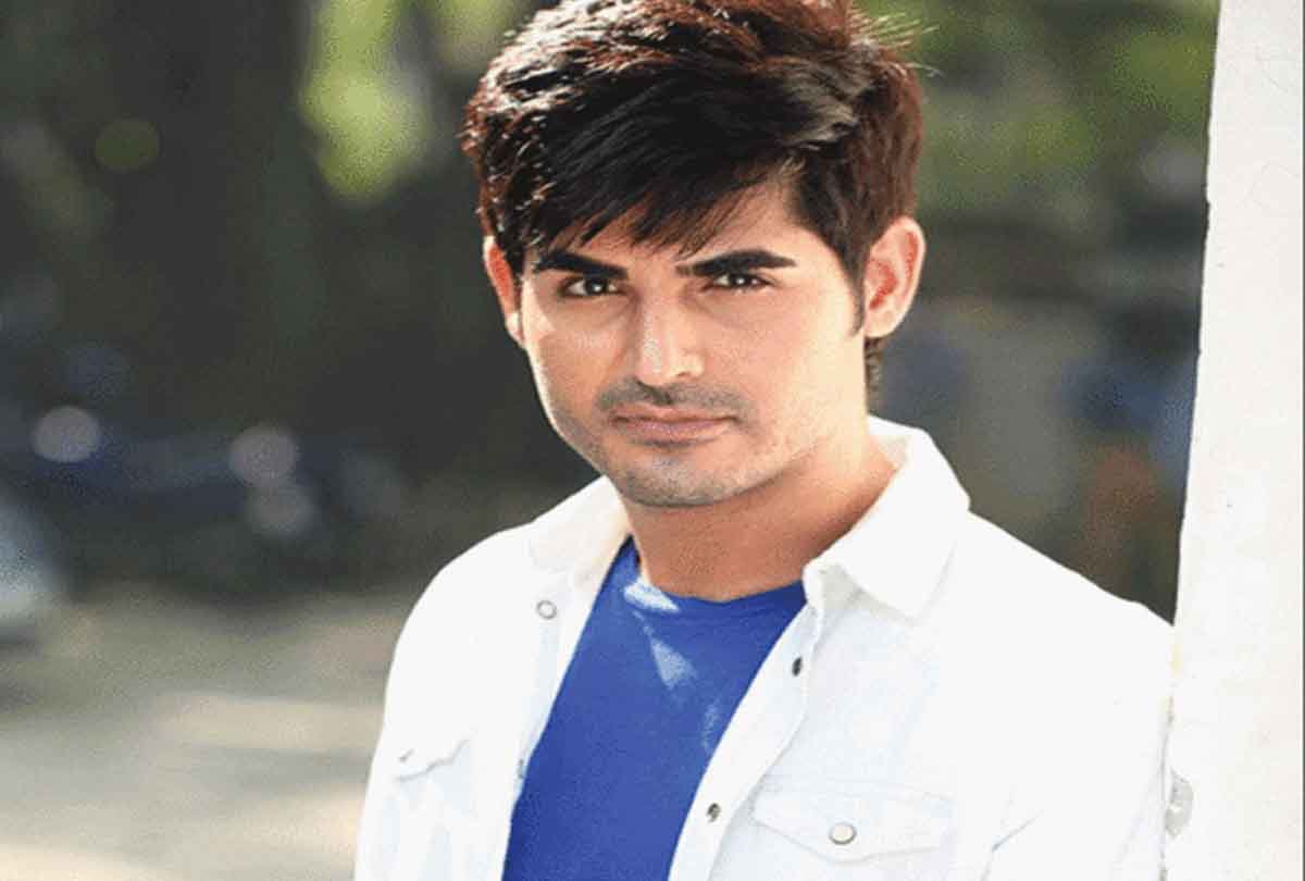 फिल्म जुदाई में नजर आए इस छोटे बच्चे को अब पहचान नहीं पाएंगे, देखें तस्वीरें