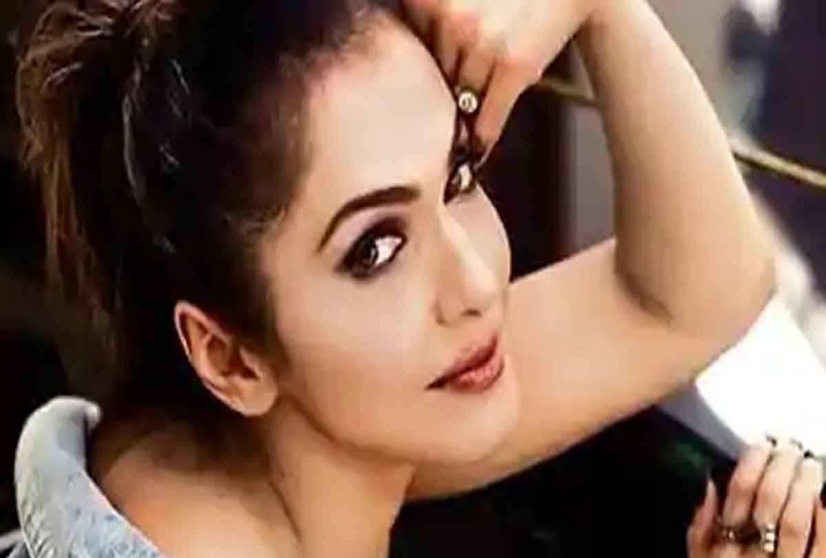 शारीरिक सम्बंध बनाने की शर्त पर इन बॉलीवुड एक्ट्रेस को मिला काम का ऑफर, हैरान करने वाले हैं नाम