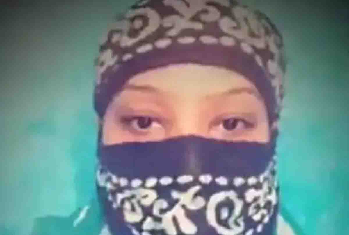 मां सीता को गंदी गालियां देने वाली हीर खान पर कसा शिकंजा