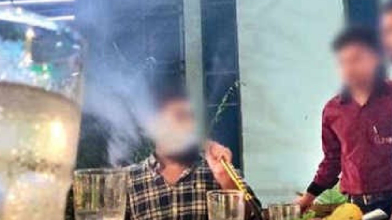 मेरठ में चल रहा था हुक्का बार, पार हुईं अश्लीलता की सारी हदें