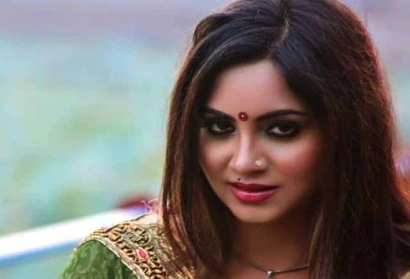 ऋतिक रोशन से बिपासा बसु तक शारीरिक समस्या से जूझ रहे हैं ये एक्टर