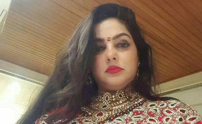 शाहरुख और सलमान की ये हीरोइन आजकल करती है बेहद गन्दा काम, जानकर नहीं होगा यकीन