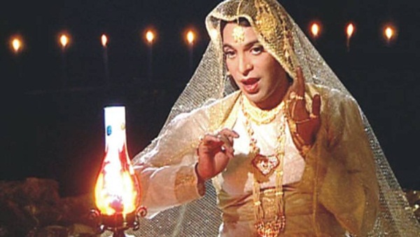 इन 5 फिल्मों में पार हुईं अश्लीलता की सारी हदें, परिवार से छुपकर ही देखें