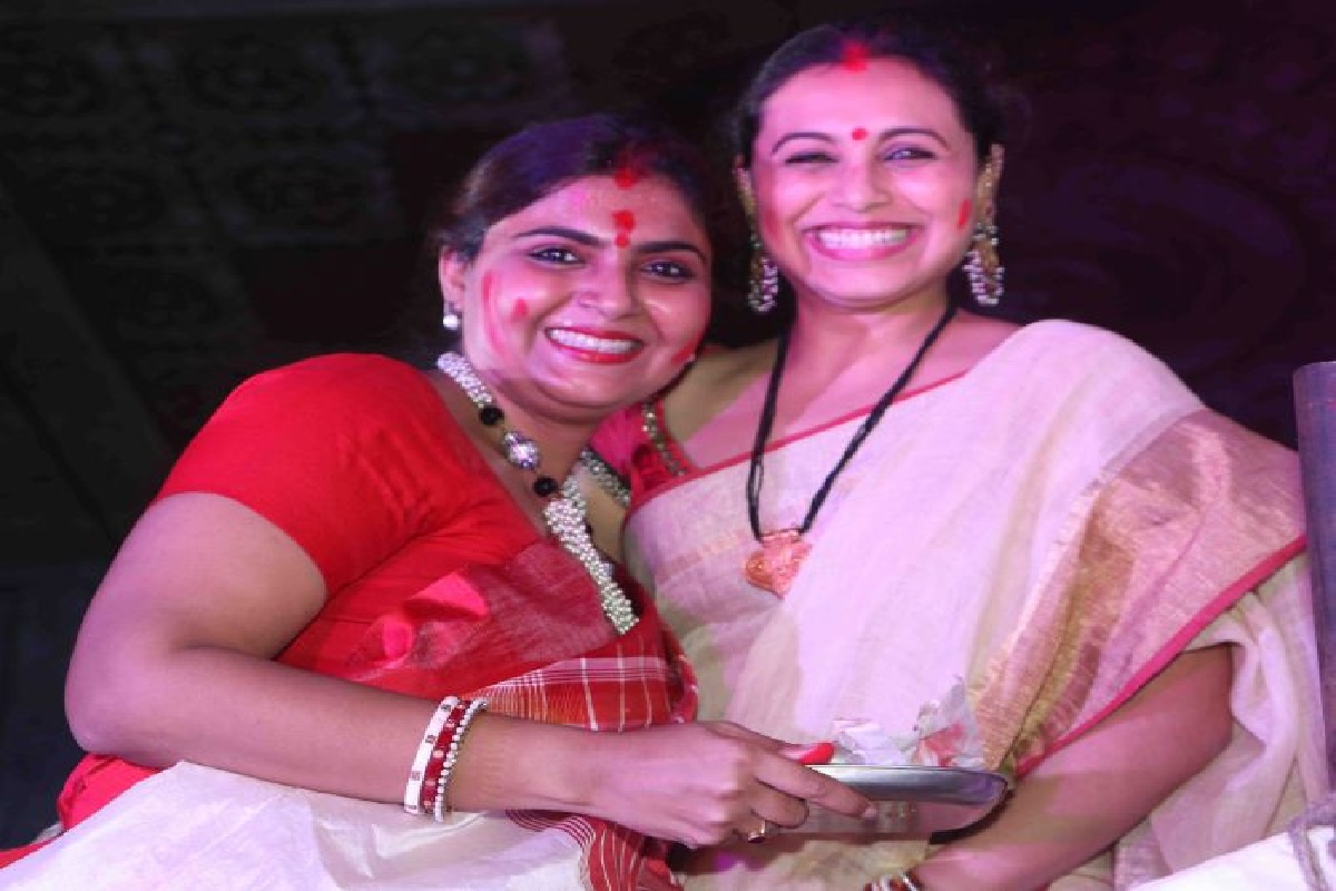 इन बॉलीवुड की 8 भाभियों का ननद के साथ सग्गी बहन जैसा रिश्ता है! देखें