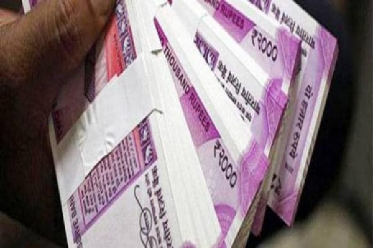 बड़ा खुलासा: विकास दुबे ने फर्जी नाम से खोल रखे थे बैंक खाते, इतने पैसों की करता था ट्रांजेक्शन