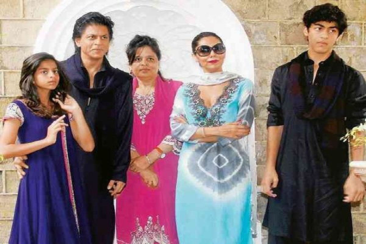 इन बॉलीवुड की 8 भाभियों का ननद के साथ सग्गी बहन जैसा रिश्ता है! देखें