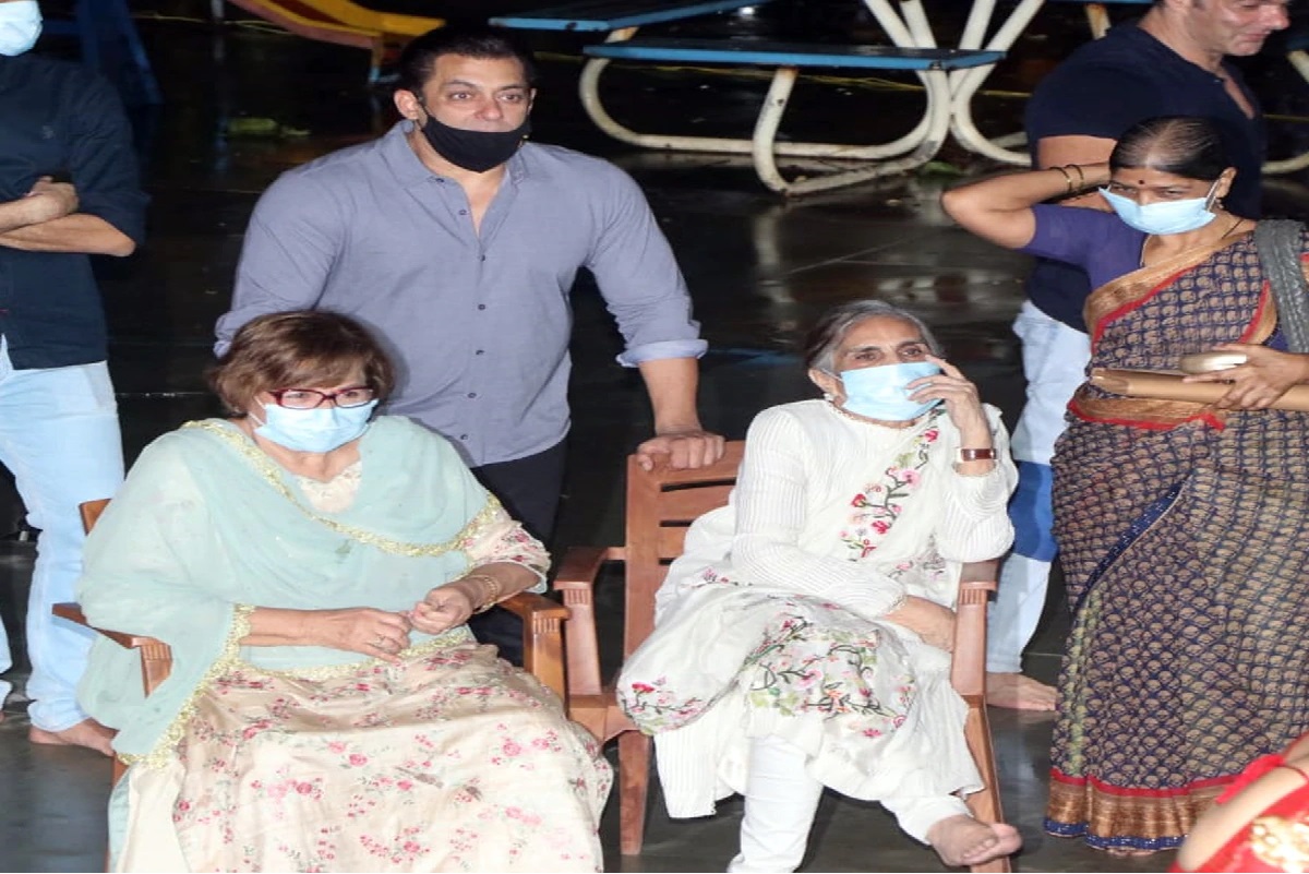 अर्पिता खान के गणपति विसर्जन पर फूटा सलमान खान का गुस्सा, बॉडीगार्ड शेरा से कहा....