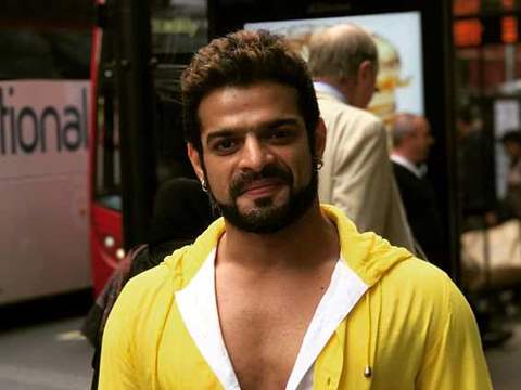 ये हैं टीवी के वो 12 सितारे जिनका हर सीरियल होता है हिट, लेते हैं मुंहमांगी फ़ीस