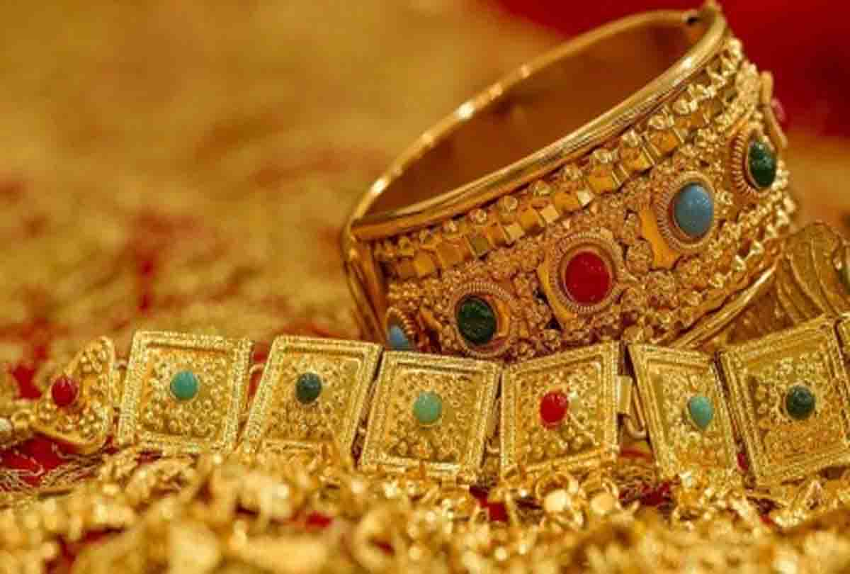 Gold Price: सोना हुआ महंगा, सस्ता गोल्ड खरीदने का यही है आखिरी मौका, जाने 10 ग्राम का भाव