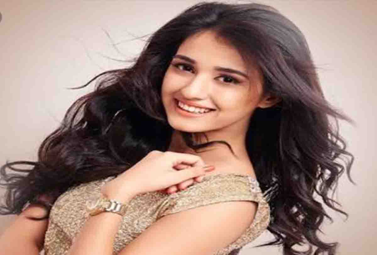 सोशल मीडिया पर तेजी से वायरल हो रही दिशा पाटनी की ये तस्वीर, जाने वजह