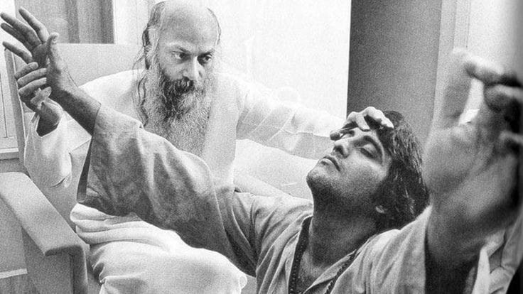 विनोद खन्ना ने मुकेश भट्ट को ताबड़तोड़ जड़ दिए थे कई थप्पड़, जानिए वजह