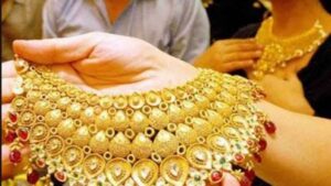 Gold Price : 5500 सस्ता हुआ सोना, अब मात्र इतने में मिलेगा 1 तोला
