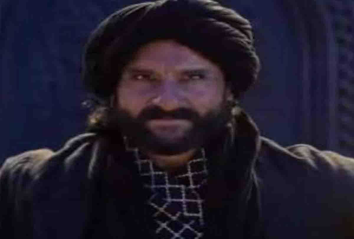 आदिपुरुष में 'बाहुबली' प्रभास से टक्कर लेगा बॉलीवुड का ये सुपरस्टार अभिनेता
