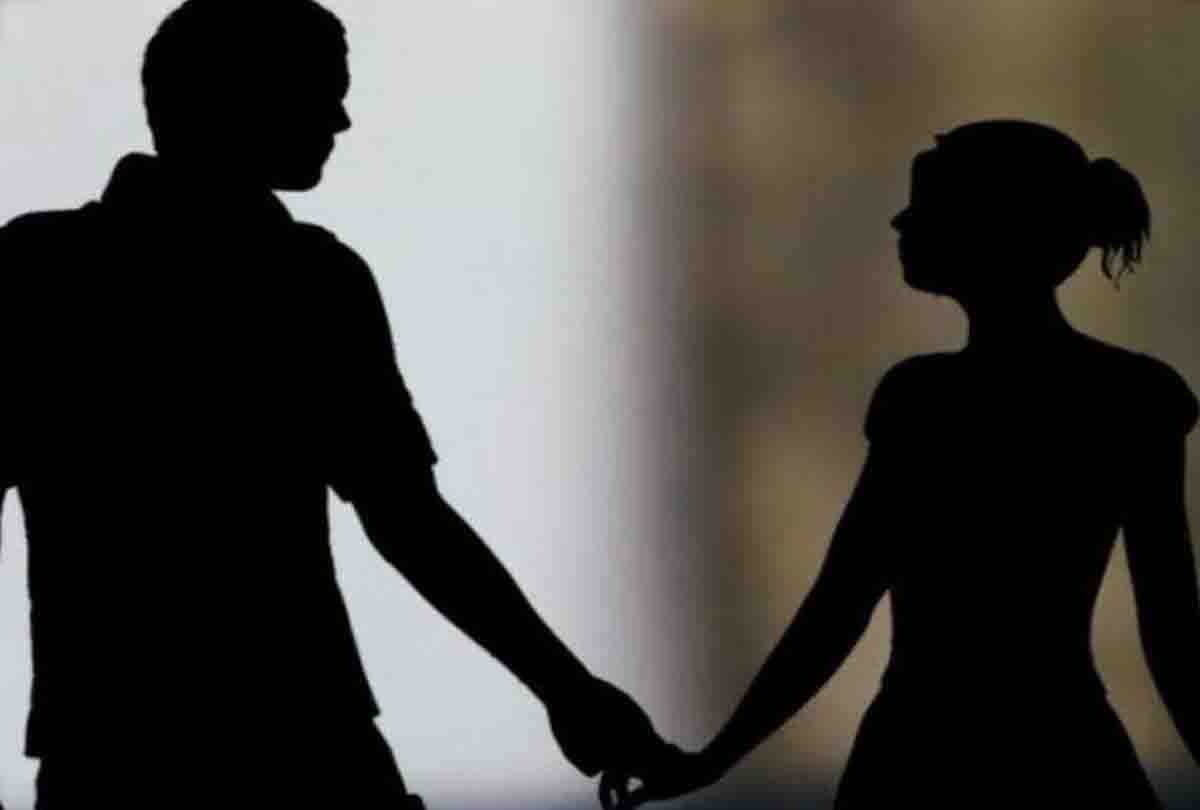होटल में चल रही थी अय्याशी की क्‍लास, पुलिस ने तोड़ दी आशिकों की आस