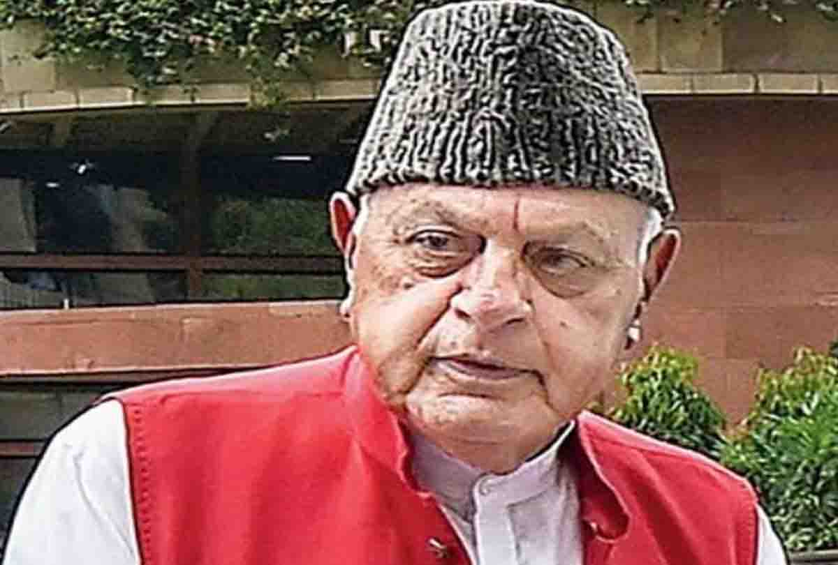 फारूक अब्दुल्ला, बोले 'खुद को हिंदुस्तानी नहीं मानते कश्मीरी, चीन का बनना चाहते हैं हिस्सा'