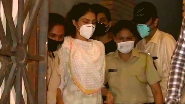 रिया की जमानत खारिज करते हुए कोर्ट ने कही ये बात, छूट पाना मुश्किल