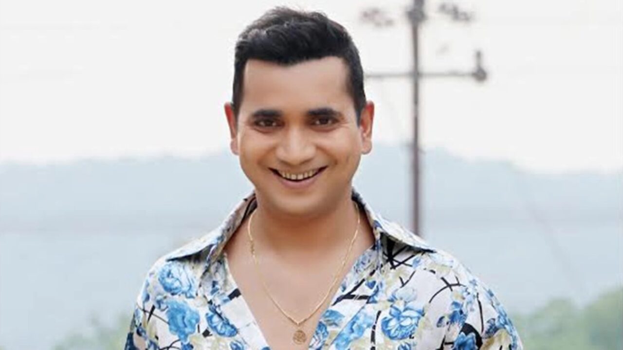 ‘भाभी जी घर पर हैं’ के सक्सेना जी कभी करते थे चपरासी का काम, आज एक एपिसोड के लेते हैं इतने रूपये