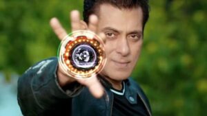 जंजीरों में जकड़े नजरें आए सलमान खान, जानिए डिटेल्स