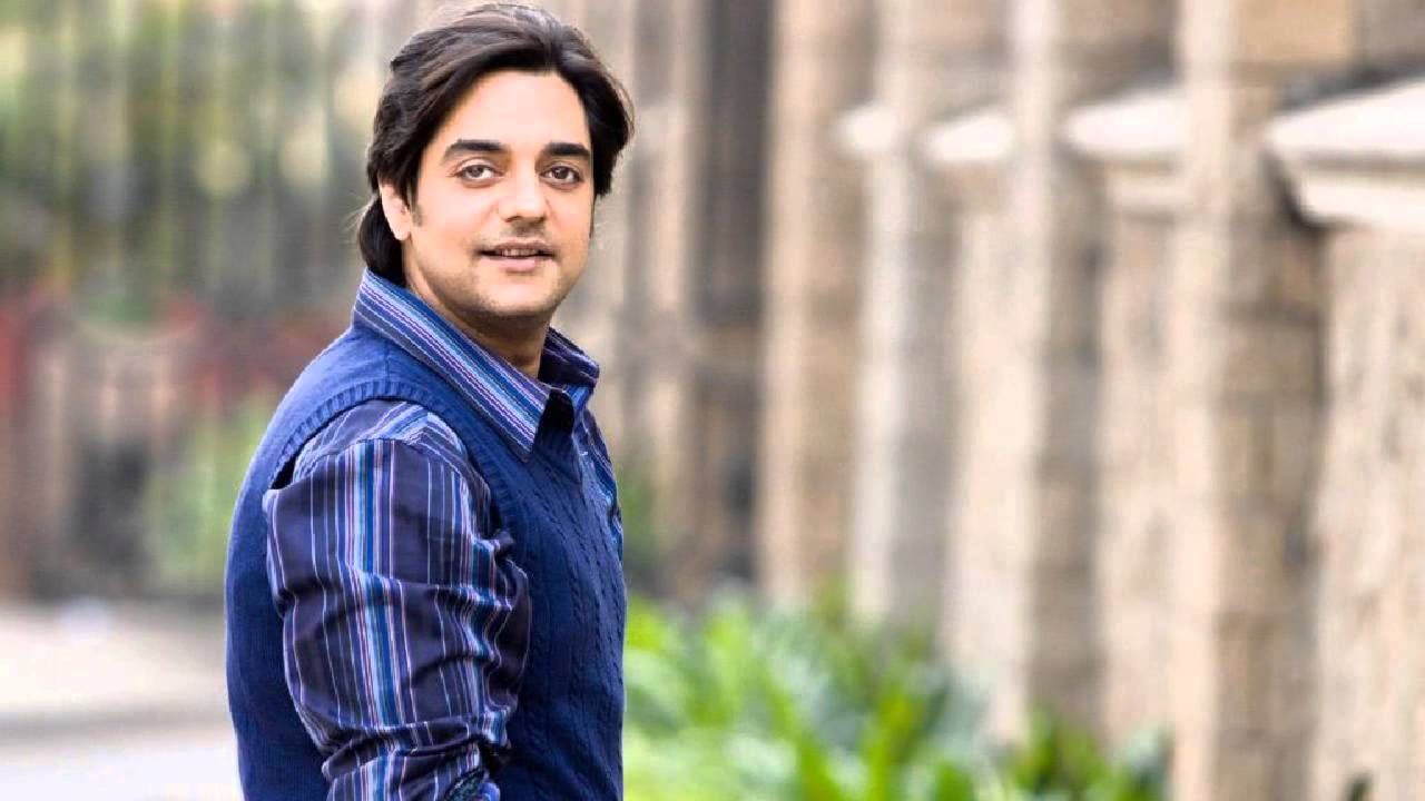 फ़िल्मी दुनिया में कदम रखने से पहले थे अध्यापक हुआ करते थे ये सितारे