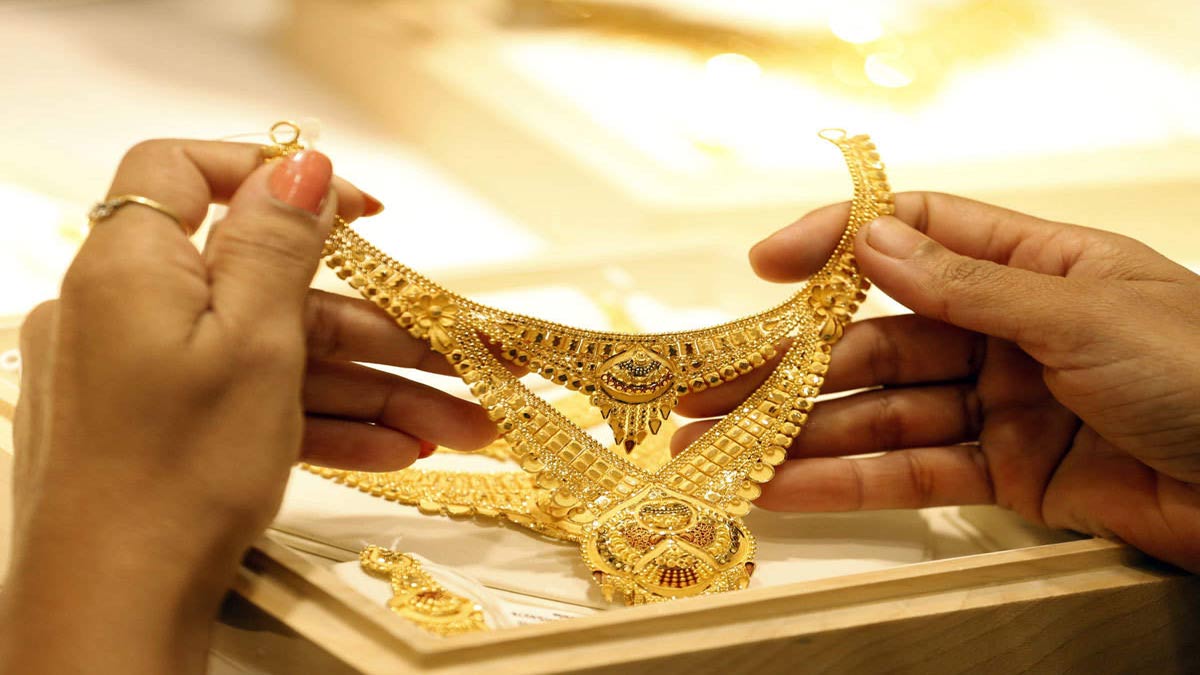 Gold Price : सोने और चांदी के दाम में आई तेजी, जानिए अब 1 तोला का दाम