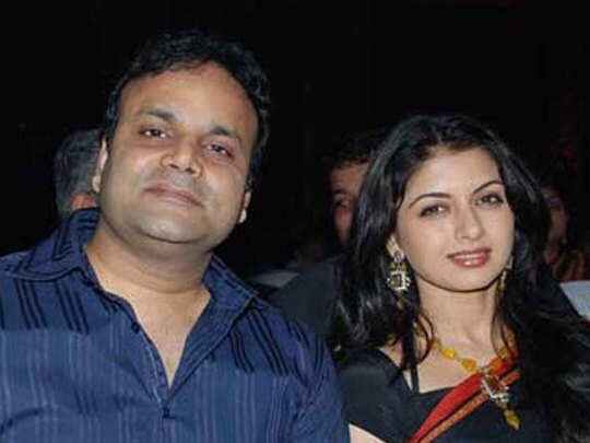 बॉलीवुड के इन सितारों ने घर से भागकर की थी शादी