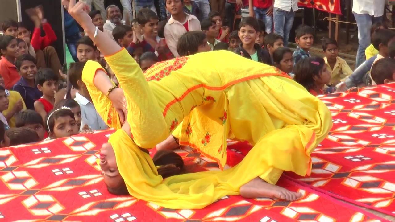 E-हरियाणा से मशहूर श्रेया चौधरी डांस करके करती है पानी की बारिश