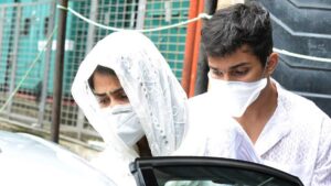 रिया चक्रवर्ती की जमानत याचिका को एनसीबी का चैलेंज, अदालत में दी ये दलीलें