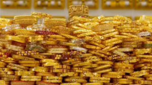 Gold Price : 5500 सस्ता हुआ सोना, अब मात्र इतने में मिलेगा 1 तोला