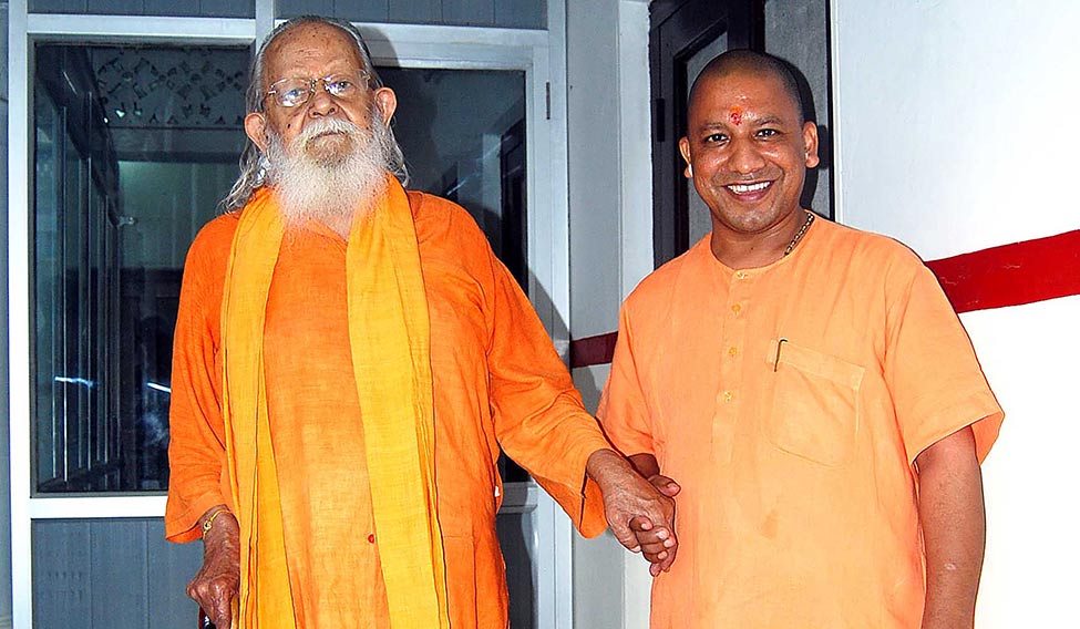 इस शख्स की वजह से योगी आदित्यनाथ ने 22 साल की उम्र में छोड़ दिया था घर परिवार